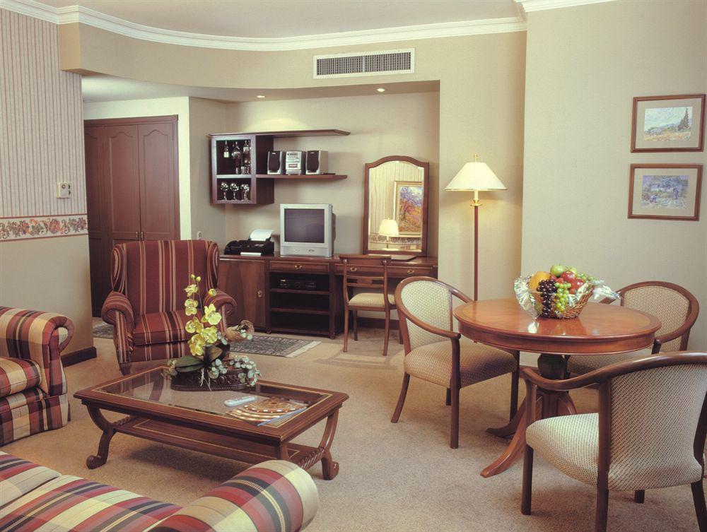 Hotel Dann Carlton Cali Oda fotoğraf